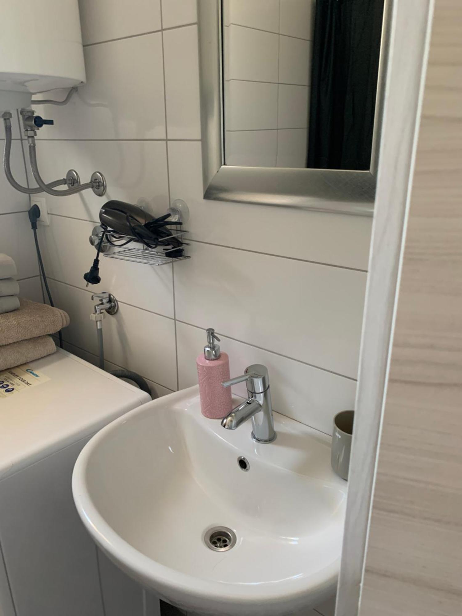 Apartma Marci 2 With Parking Place Split